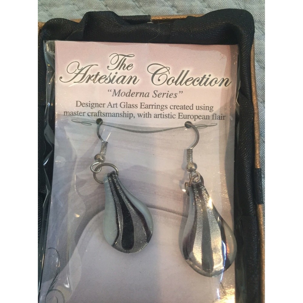The Artesian Collection Moderna Series Black/Silver Layered Pierced Earrings NEW